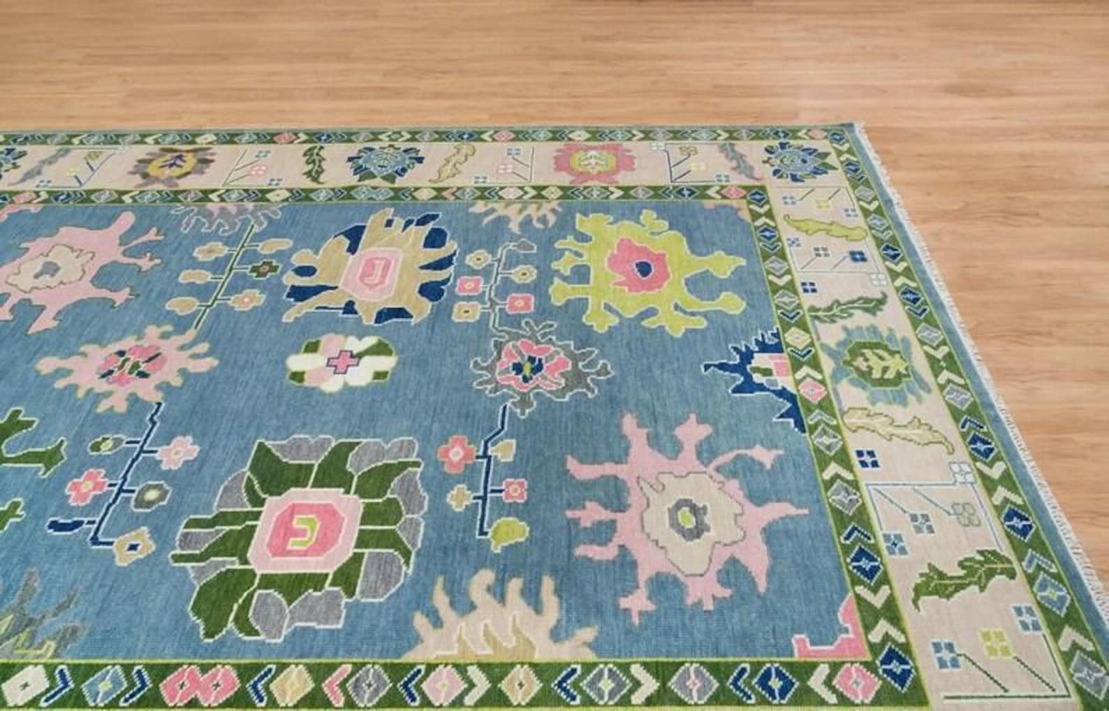 The NILUFAR Hand-Knotted Oushak Wool Rug